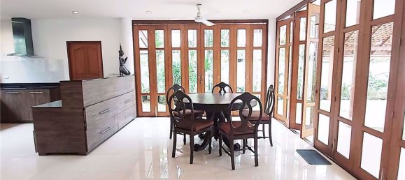 4 bedrooms Cafe / restaurant in Pattaya, Thailand No. 11738 2