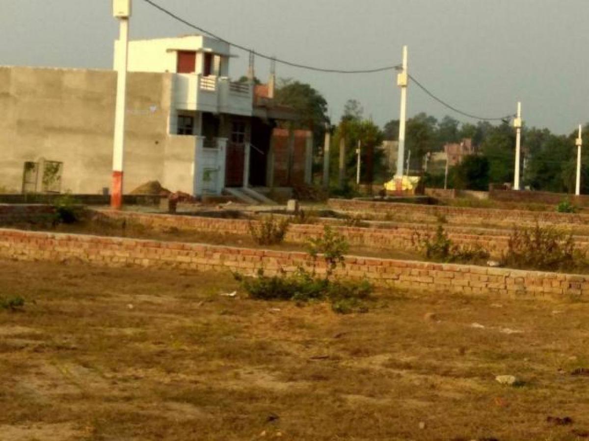  Land in Lucknow, India No. 31056