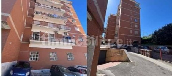 5 rooms Apartment in Naples, Italy No. 370492 2