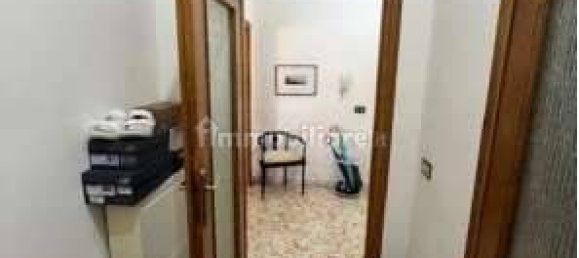 5 rooms Apartment in Naples, Italy No. 370492 7