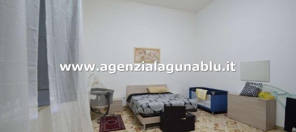 3-salle Appartement à Mazara del Vallo, Italy No. 85473 9