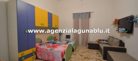 3-salle Appartement à Mazara del Vallo, Italy No. 85473 7