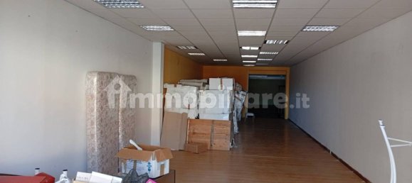 2-salle Propriété commerciale à Vibo Valentia, Italy No. 147254 2