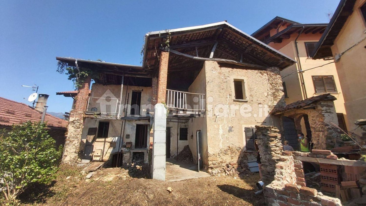 3 bedrooms House in Cellio con Breia, Italy No. 275476