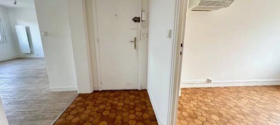 4 rooms Apartment in Boulogne-sur-Mer, France No. 61604 4