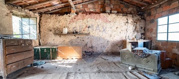 3 bedrooms House in Miranda do Corvo, Portugal No. 31285 20