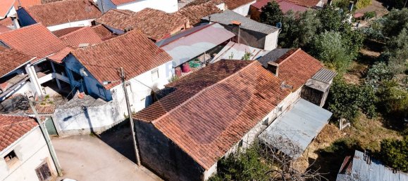 3 bedrooms House in Miranda do Corvo, Portugal No. 31285 31