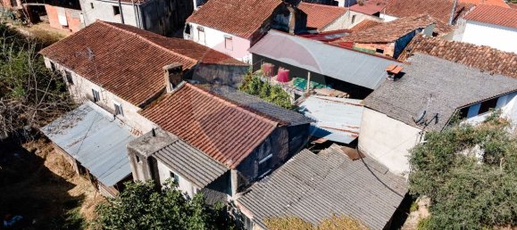 3 bedrooms House in Miranda do Corvo, Portugal No. 31285 6