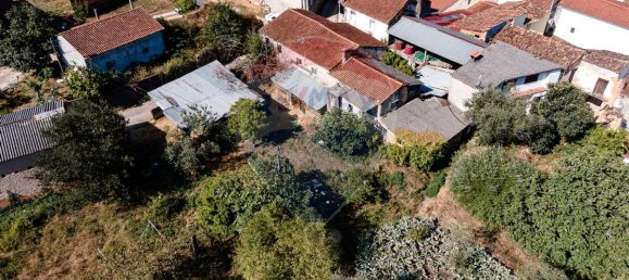 3 bedrooms House in Miranda do Corvo, Portugal No. 31285 32