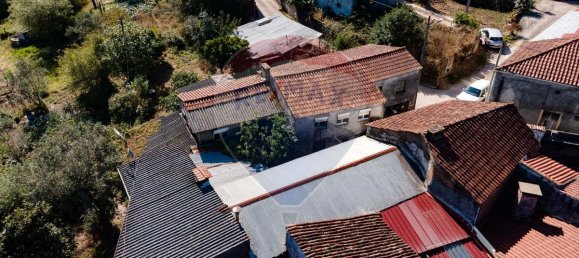 3 bedrooms House in Miranda do Corvo, Portugal No. 31285 3