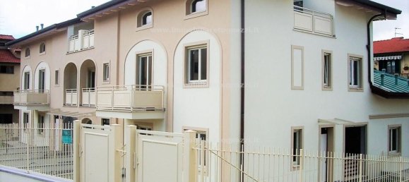 6 غرف نوم منزل ذو طابقين في Certaldo, Italy رقم 160285 3