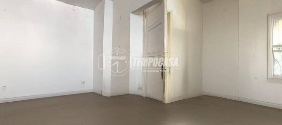 1 room Commercial property in Turin, Italy No. 274564 5