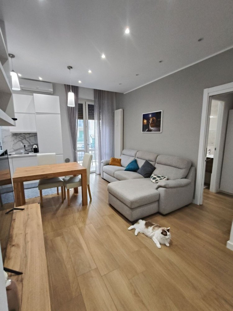 4 bedrooms Apartment in Alessandria, Italy No. 344359