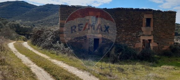 1070800m² Land in Torre de Moncorvo, Portugal No. 88199 6