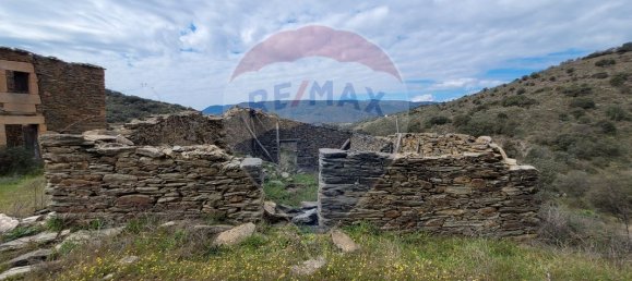 1070800m² Land in Torre de Moncorvo, Portugal No. 88199 11