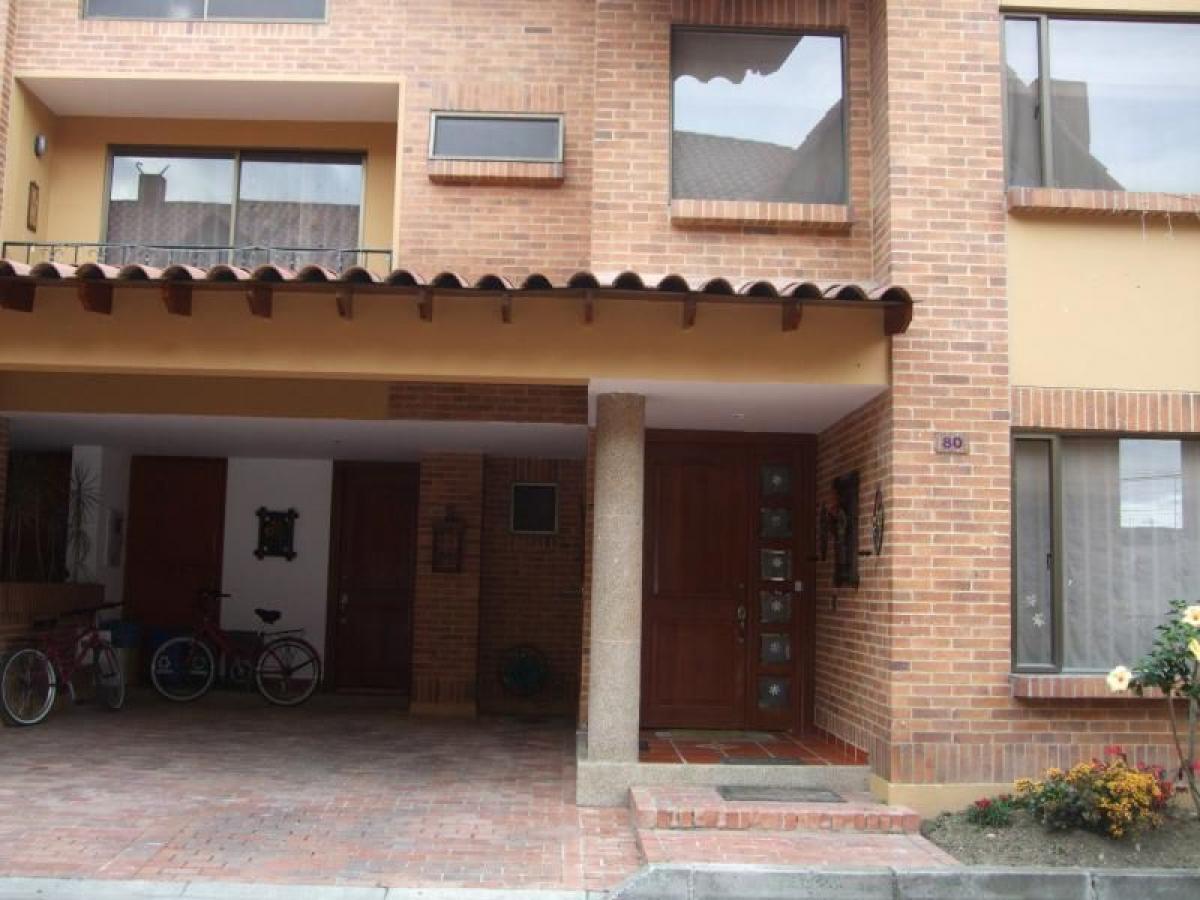 Casa de 4 dormitorios en Cundinamarca, Colombia No. 7727