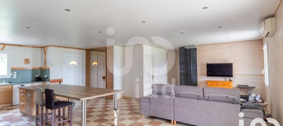 6 rooms House in Coudroy, France No. 234830 3