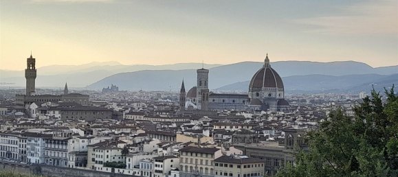 100m² Commercial property in Florence, Italy No. 39779 30