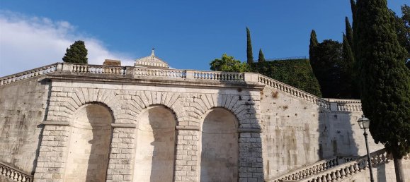 100m² Commercial property in Florence, Italy No. 39779 13