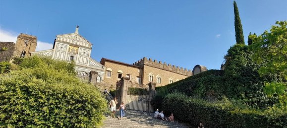 100m² Commercial property in Florence, Italy No. 39779 20