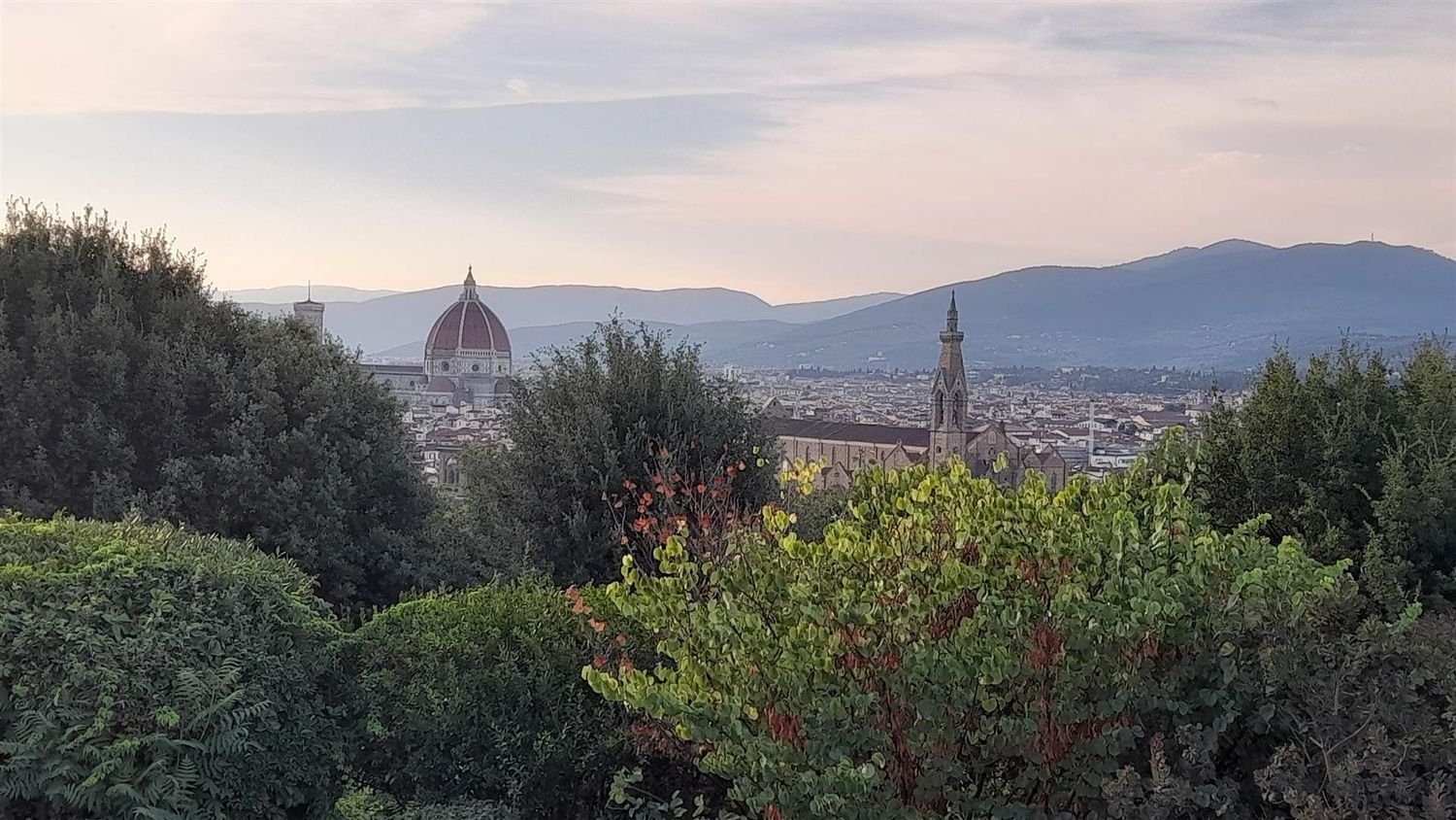 100m² Commercial property in Florence, Italy No. 39779