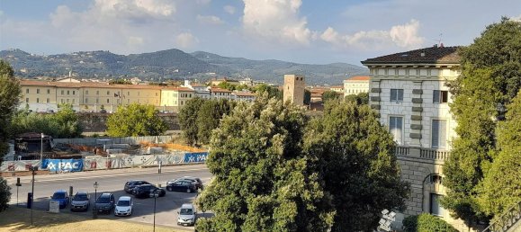 100m² Commercial property in Florence, Italy No. 39779 39