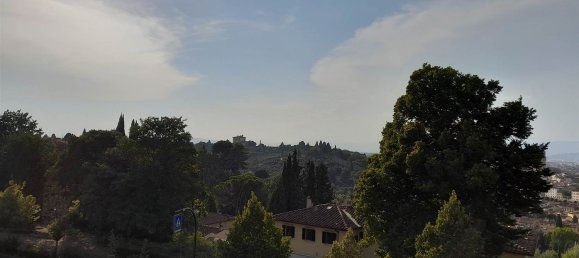 100m² Commercial property in Florence, Italy No. 39779 16