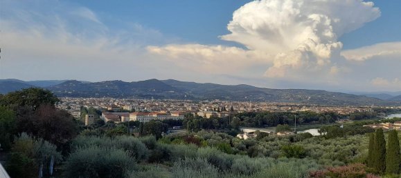 100m² Commercial property in Florence, Italy No. 39779 23