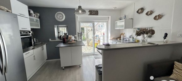 3 bedrooms Townhouse in Saint-Gaultier, France No. 72366 3