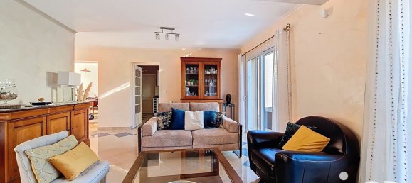 5 bedrooms House in Limours, France No. 344769 4