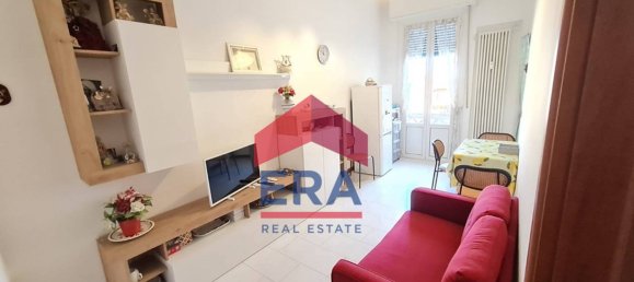 2 bedrooms Apartment in Milan, Italy No. 335277 8