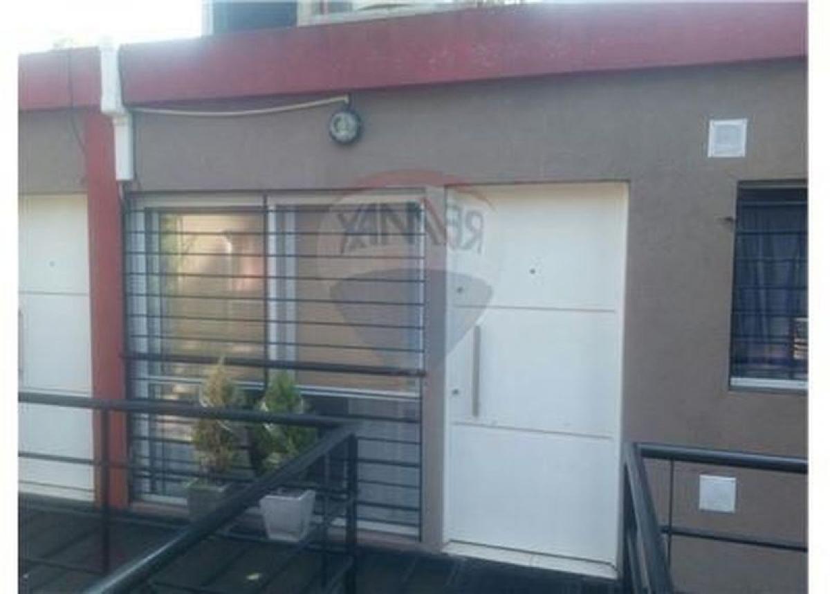 Studio in Pilar, Argentina, Nr. 1071