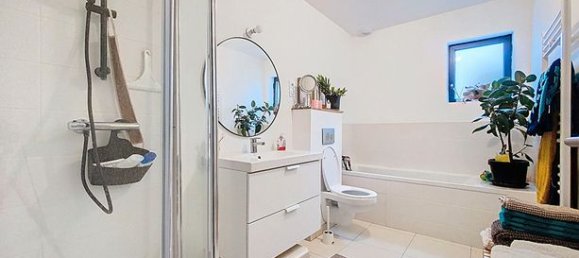 Casa de 3 dormitorios en Peaule, France No. 311658 12