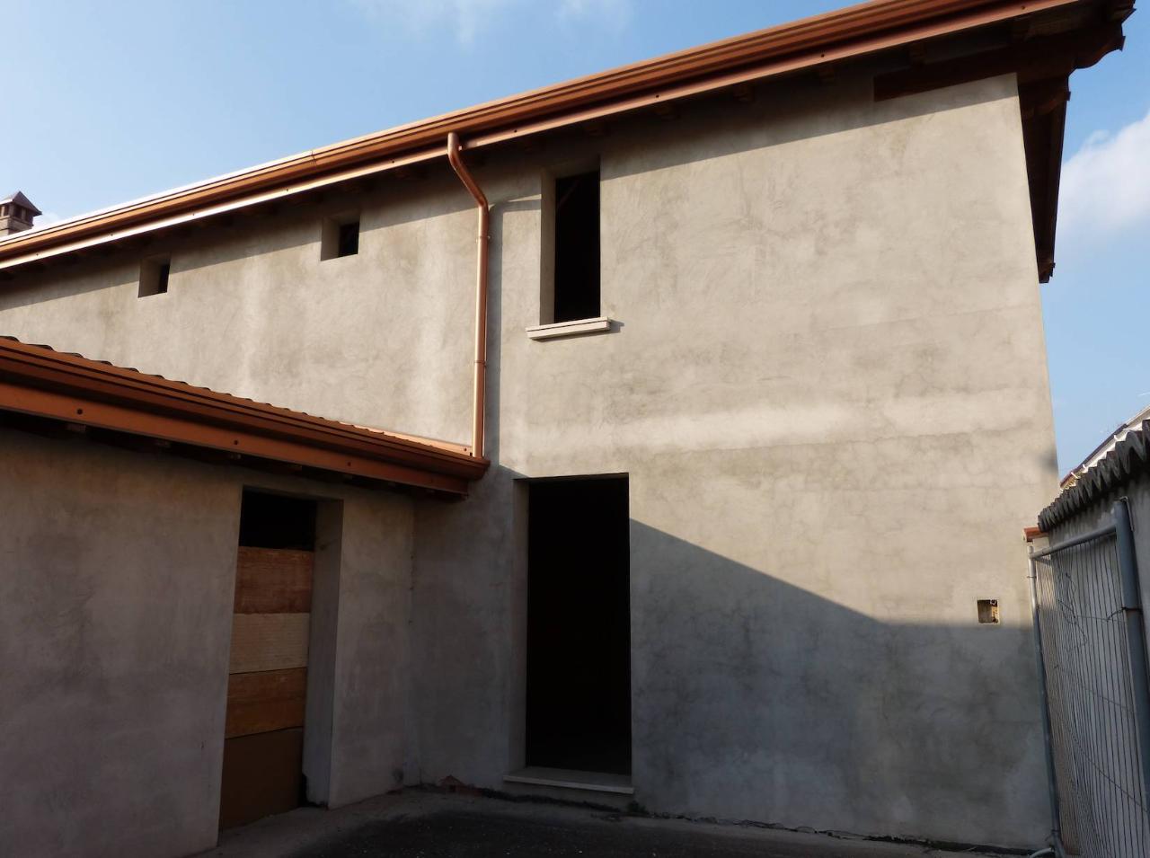 3 rooms Villa in Cigole, Italy No. 71578