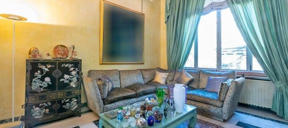 4 bedrooms Apartment in Turin, Italy No. 87500 11