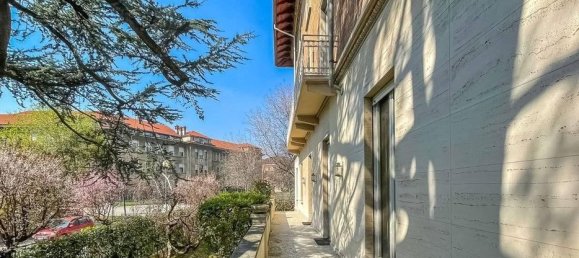 4 bedrooms Apartment in Turin, Italy No. 87500 25