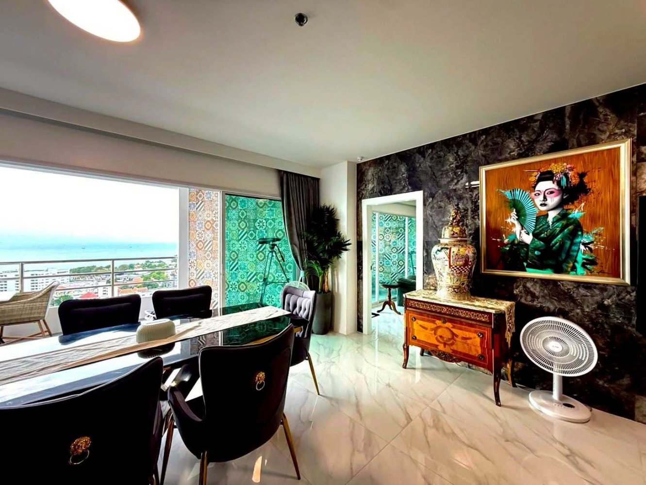 3 rooms Apartment for sale in Pattaya, Chonburi, Eastern Thailand, Thailand № 74874