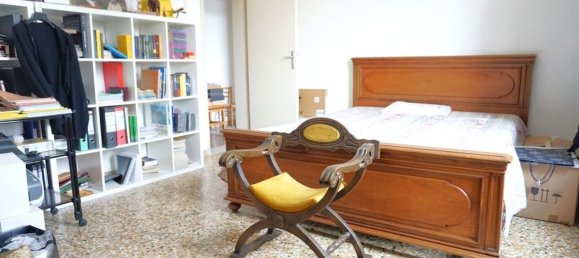 Apartamento de 4 habitaciónes en Pontedera, Italy No. 293023 10