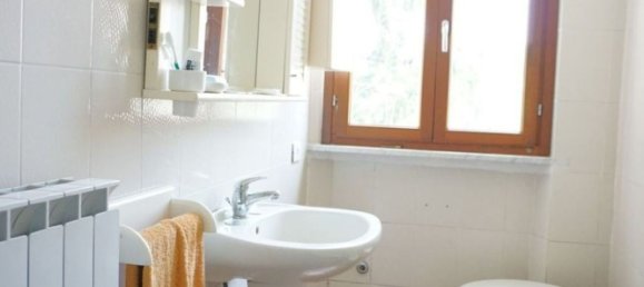 Apartamento de 4 habitaciónes en Pontedera, Italy No. 293023 9