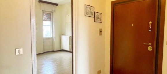 4 Schlafzimmer Wohnung in Mantua, Italy, Nr. 323479 2