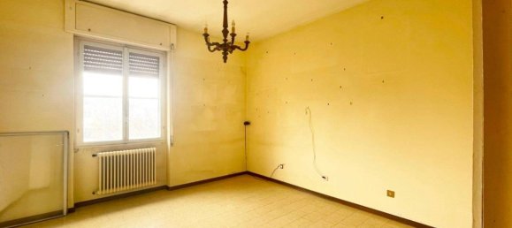 4 Schlafzimmer Wohnung in Mantua, Italy, Nr. 323479 13