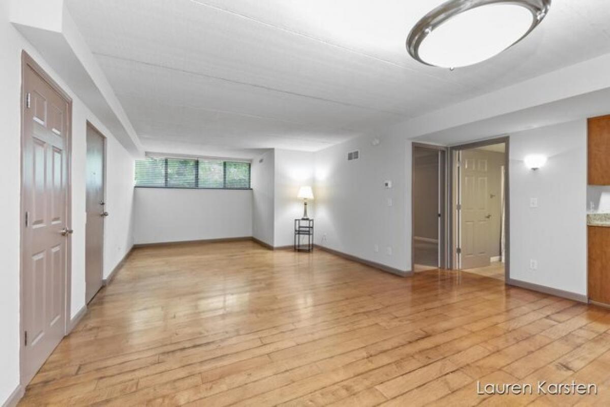 Studio in Grand Rapids, USA No. 440321