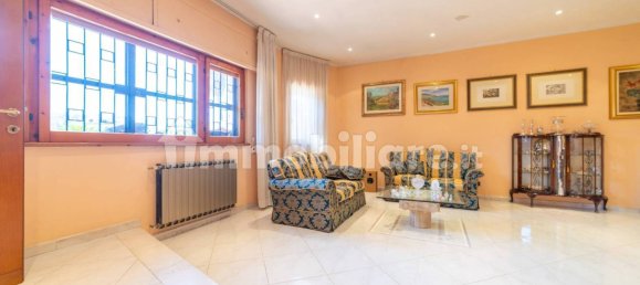 3 Schlafzimmer Villa in Rome, Italy, Nr. 16279 11