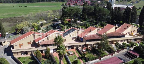 3 Schlafzimmer Villa in Rome, Italy, Nr. 16279 47