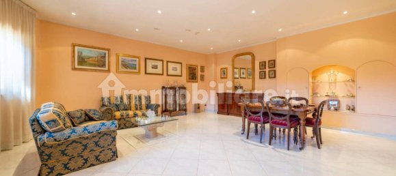 3 Schlafzimmer Villa in Rome, Italy, Nr. 16279 7