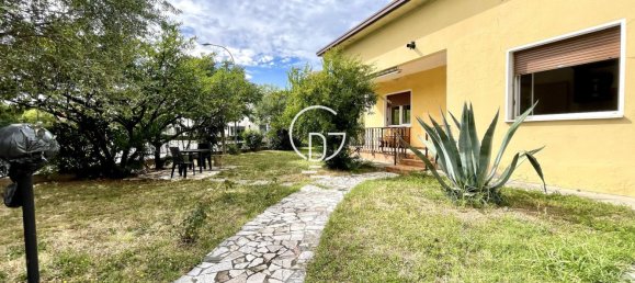 4غرفة فيلا في Desenzano del Garda, Italy رقم 279459 22