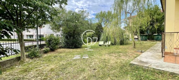 4غرفة فيلا في Desenzano del Garda, Italy رقم 279459 13