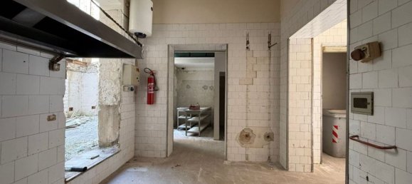 Propiedad comercial en Palermo, Italy 160 m² No. 376679 8