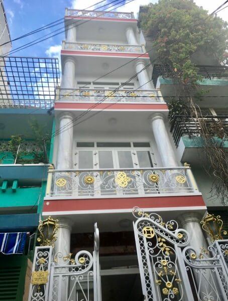 76m² House in District 5, Vietnam No. 13046