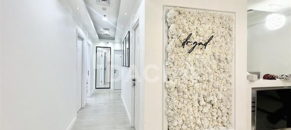 1 room Office in Business Bay, UAE No. 27607 7